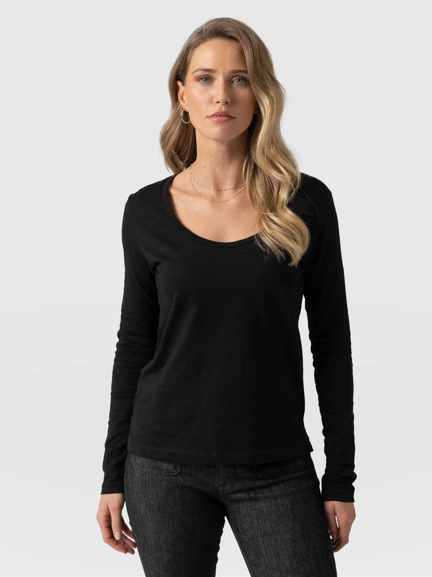 6269-scoop-neck-long-sleeve-tee-black-1.webp