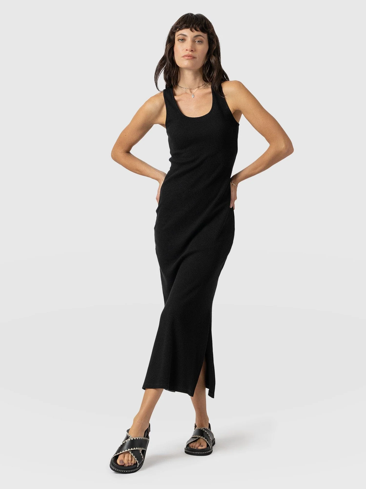 6319-sleeveless-rib-dress-black-1.webp