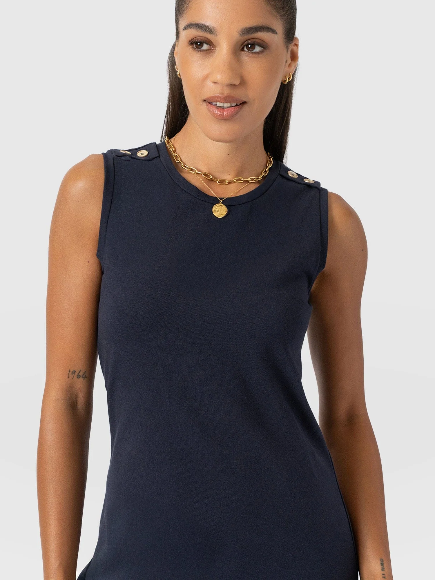 6333-sleeveless-runway-maxi-dress-navy-1.webp