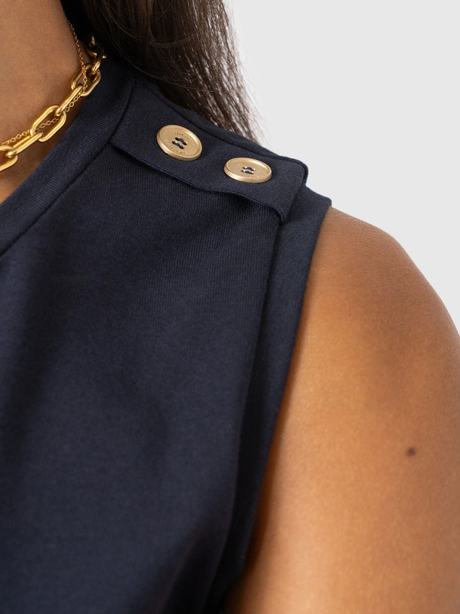 6333-sleeveless-runway-maxi-dress-navy-1.webp