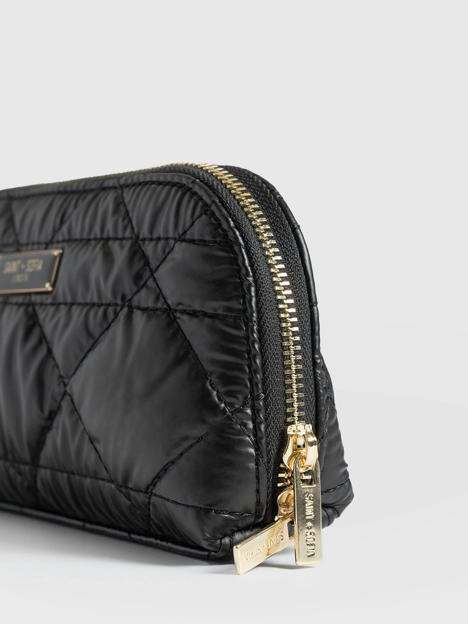 6411-small-cosmetics-bag-black-1.jpg