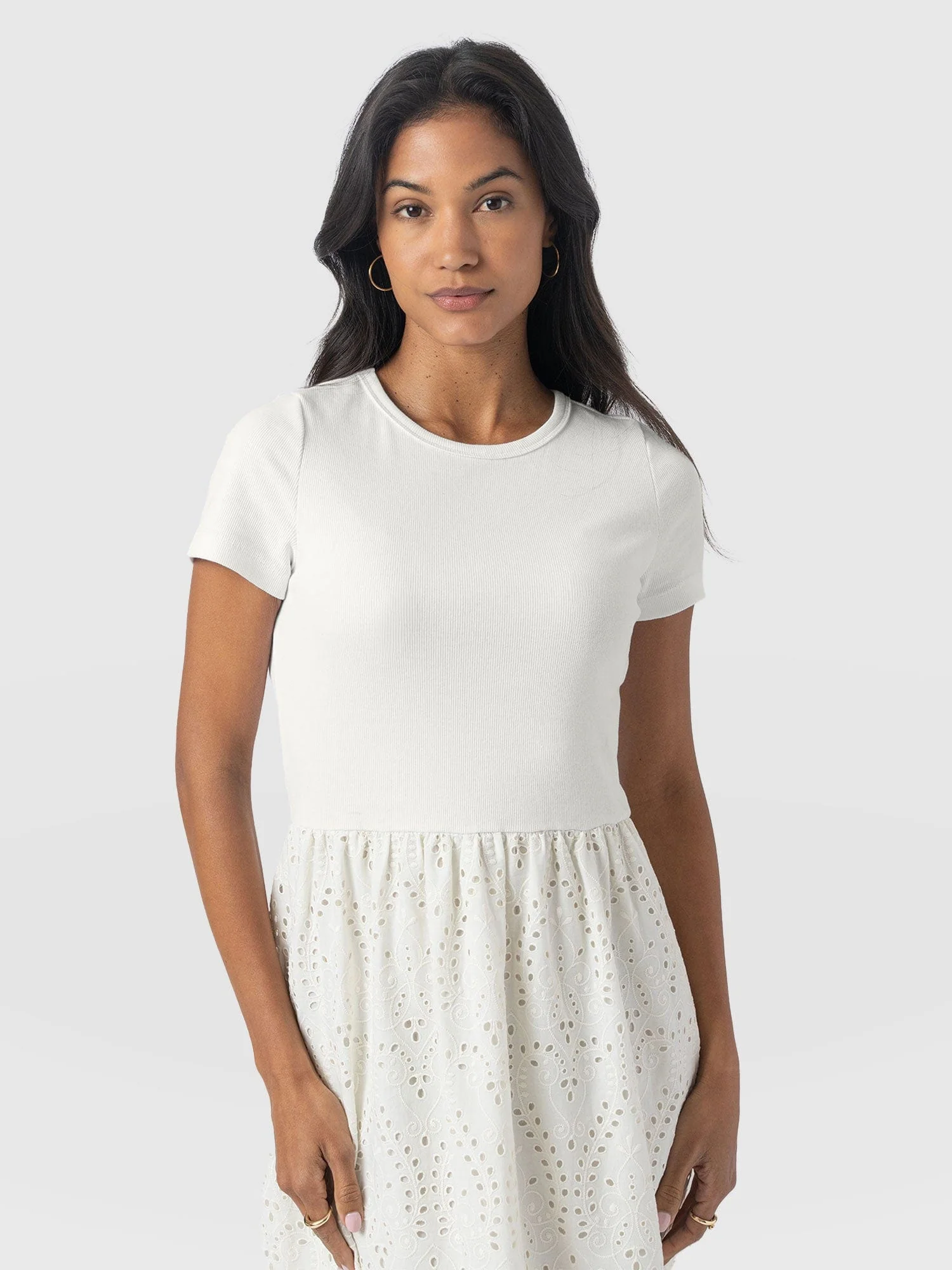 6428-sophia-contrast-dress-white-broderie-1.webp