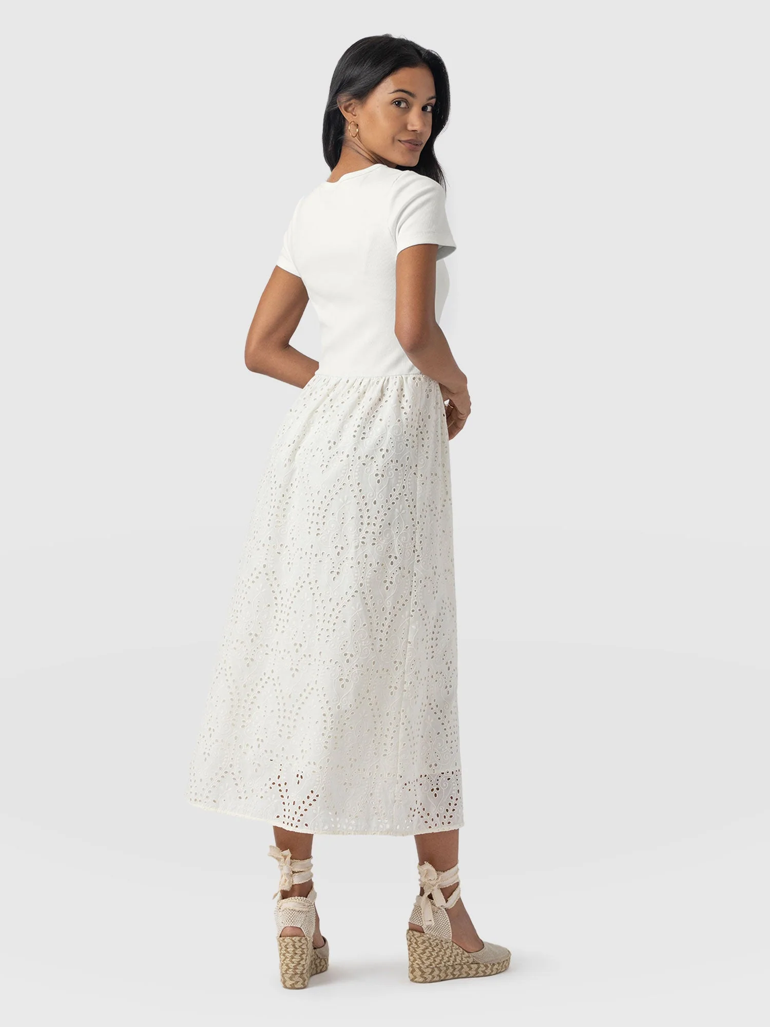 6428-sophia-contrast-dress-white-broderie-1.webp