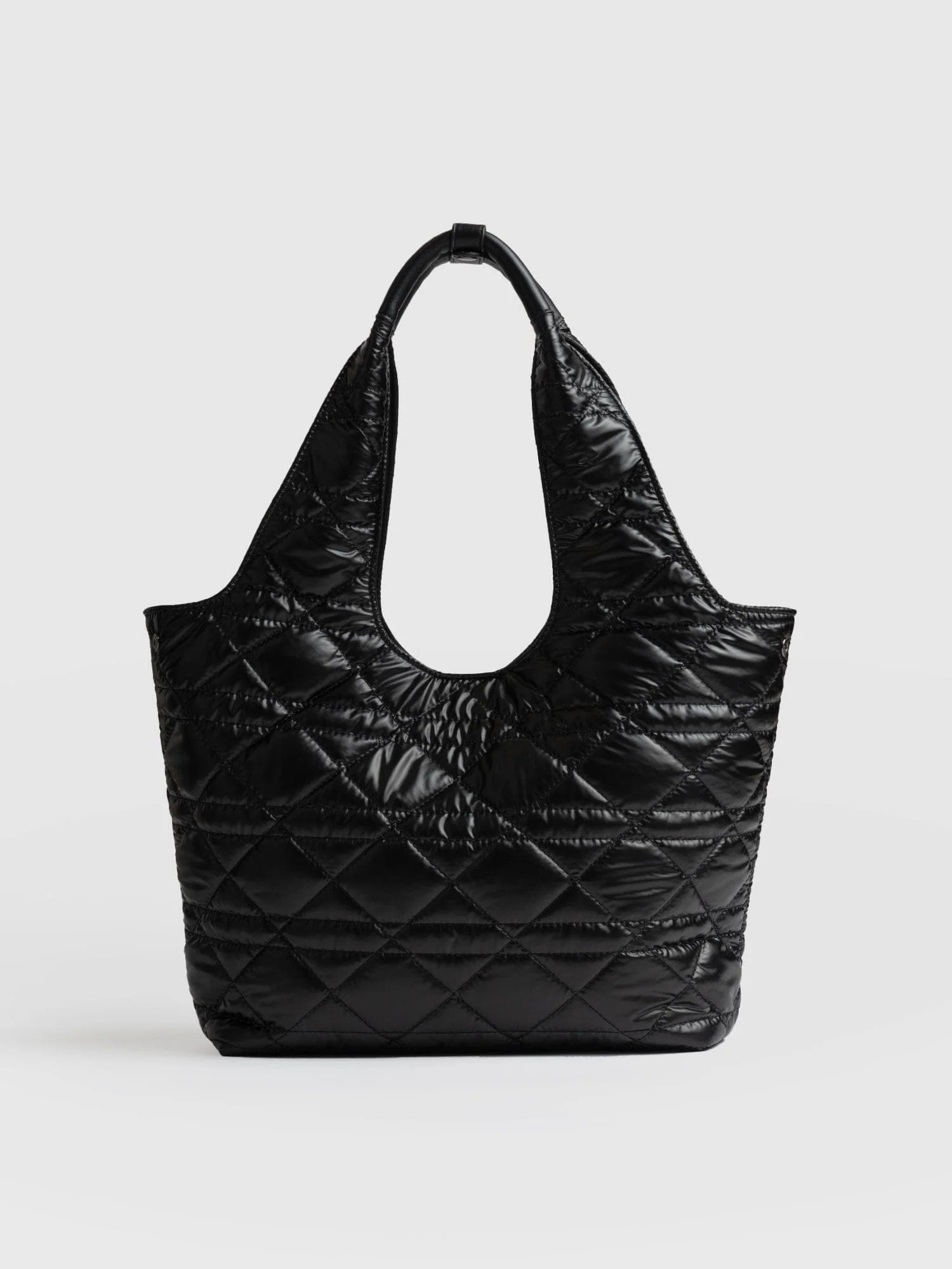 6500-stella-shoulder-tote-bag-gloss-black-1.webp