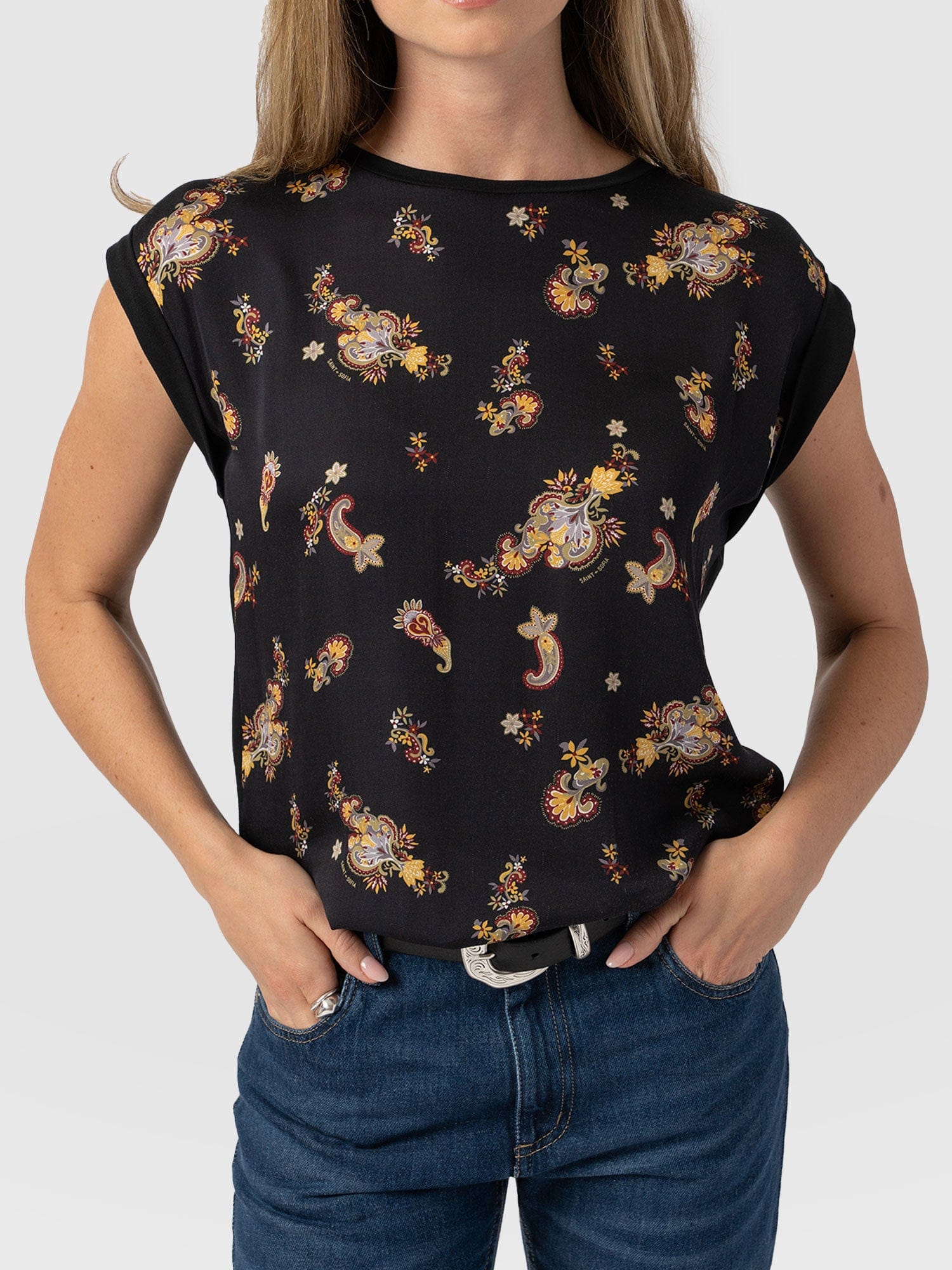 6807-turn-up-contrast-tee-black-paisley-1.jpg