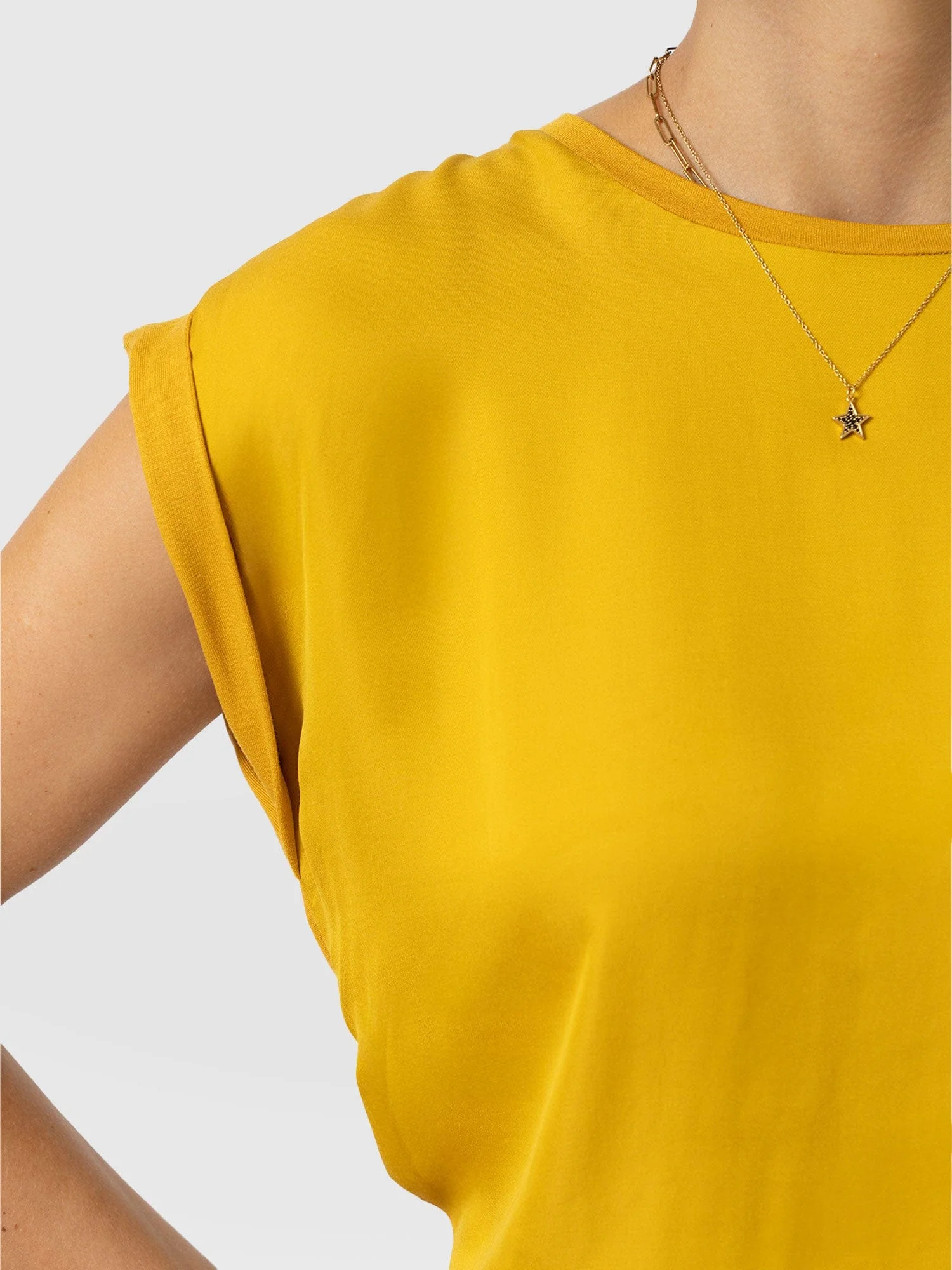 6857-turn-up-contrast-tee-golden-yellow-1.webp