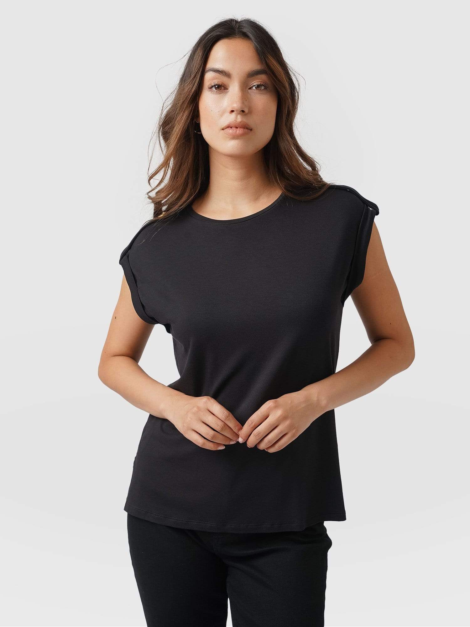 6907-turn-up-tee-black-1.jpg