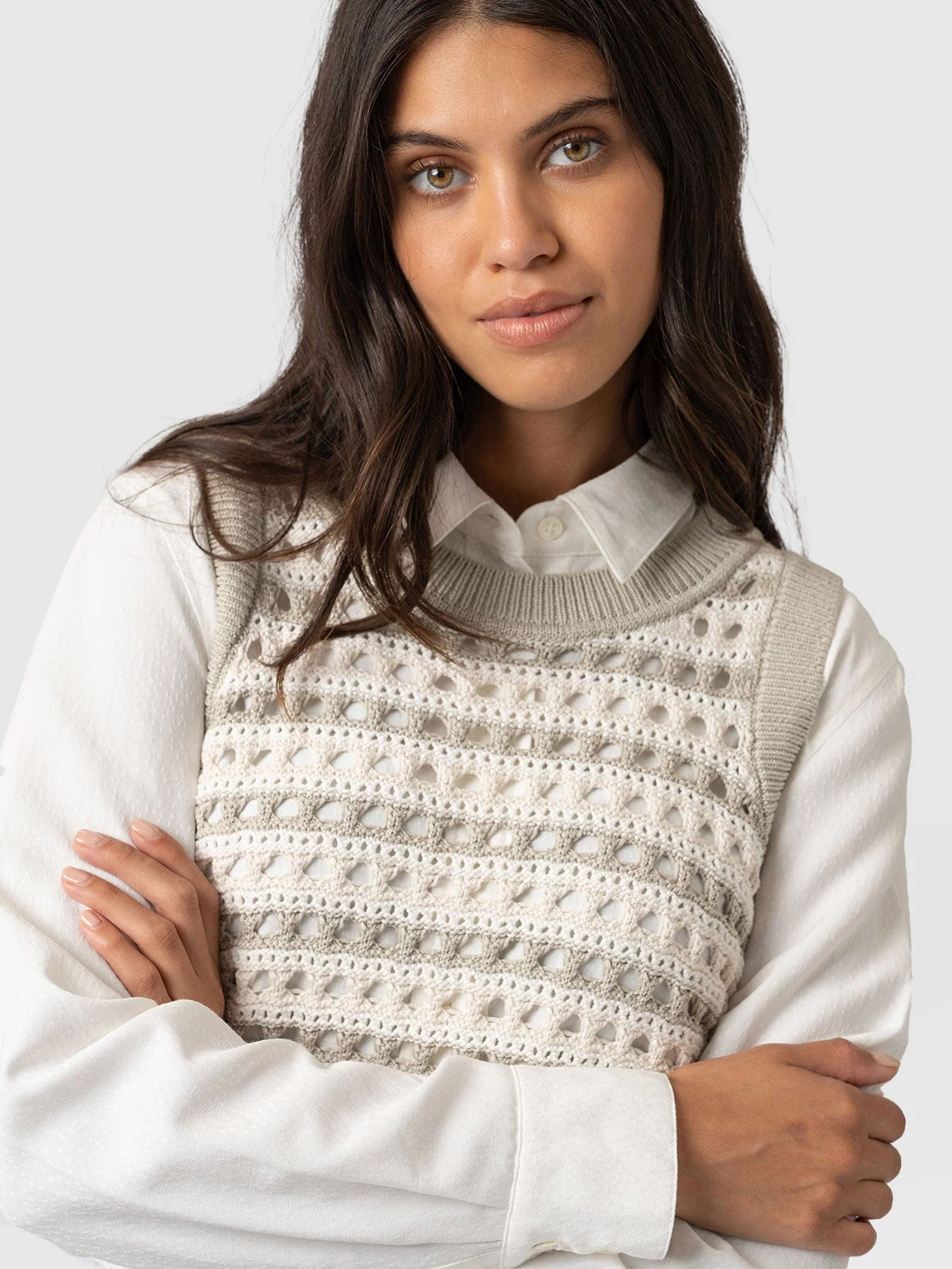 70-adler-sleeveless-knit-beige-1.webp