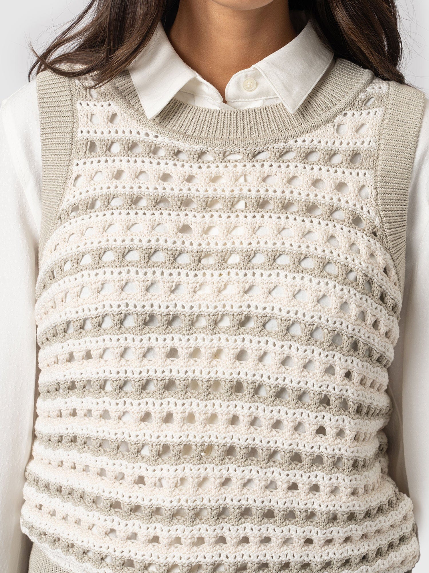 70-adler-sleeveless-knit-beige-1.webp