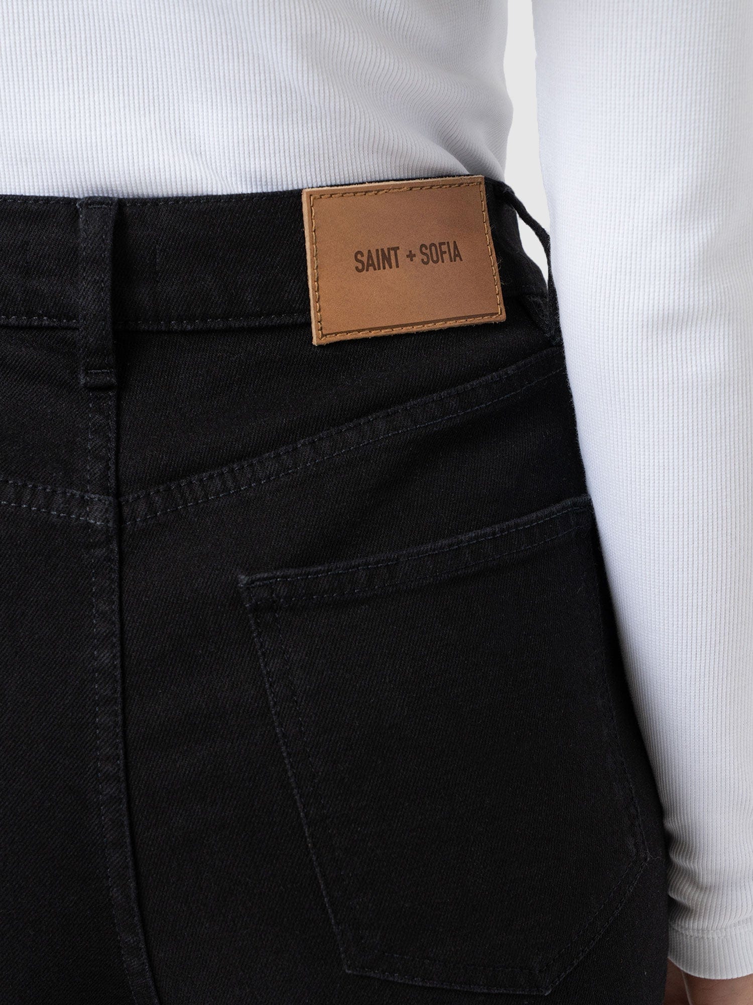 7044-wide-leg-jean-black-1.webp