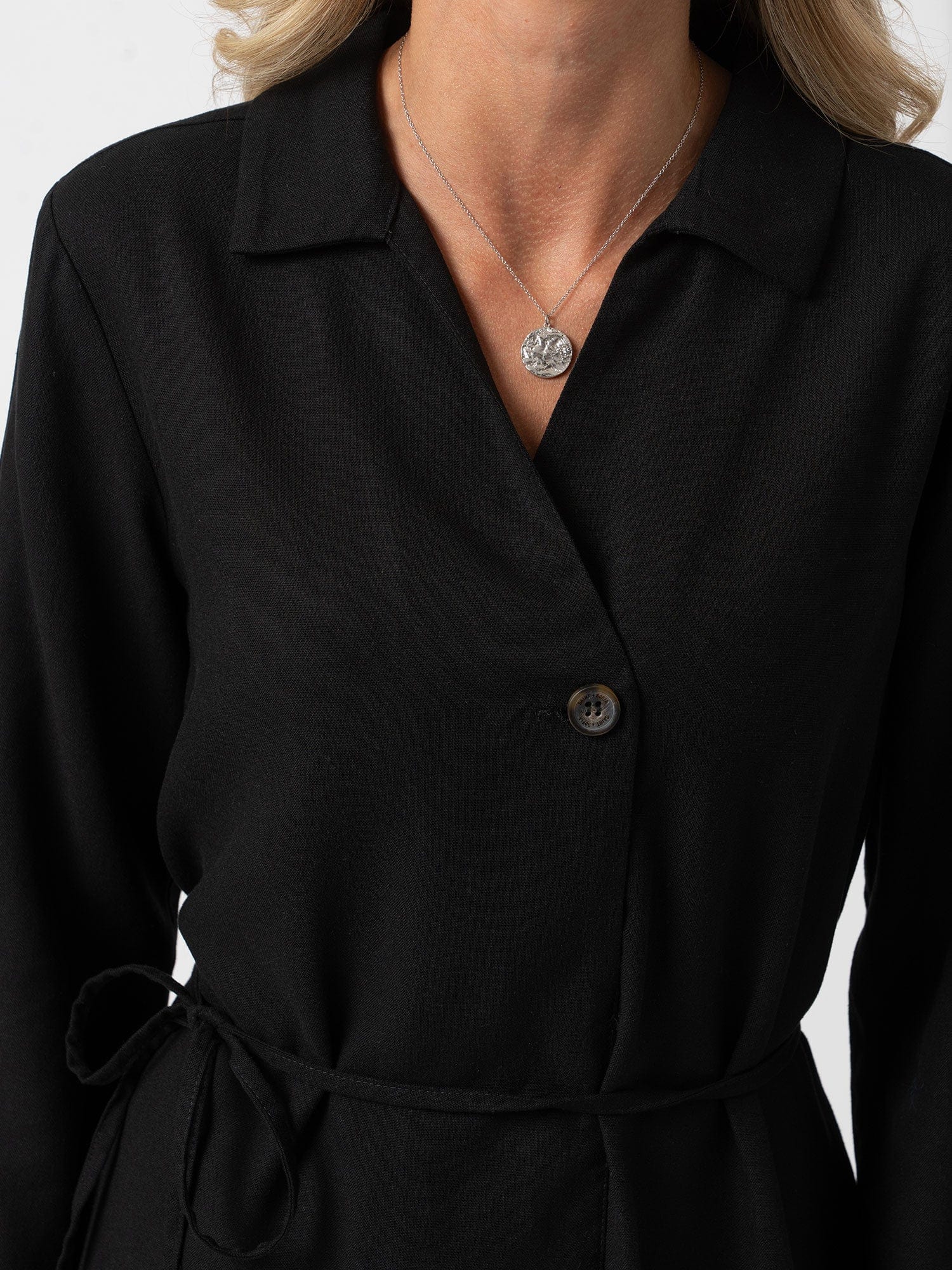 770-aurelia-mini-linen-dress-black-1.webp