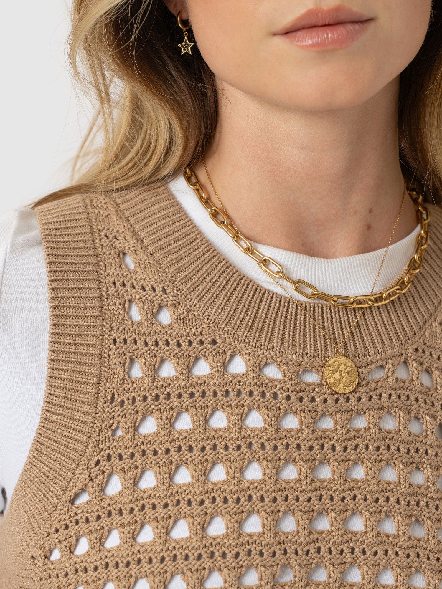 82-adler-sleeveless-knit-camel-1.jpg