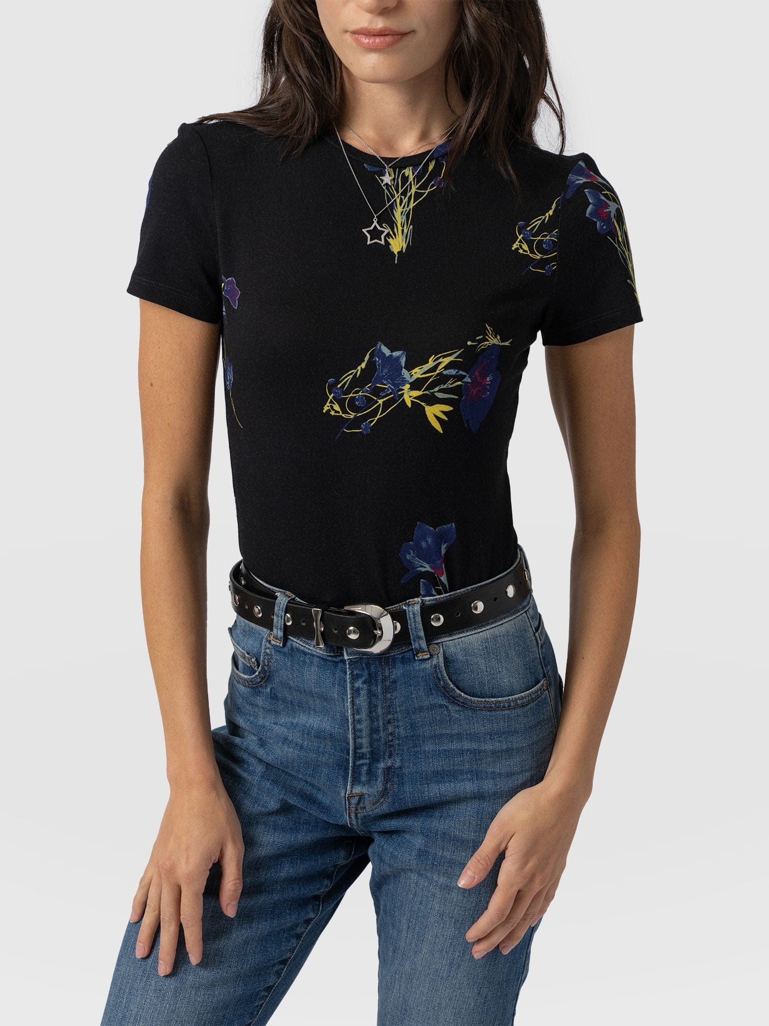 880-austen-crew-neck-tee-short-sleeve-blue-lily-gardens-1.webp